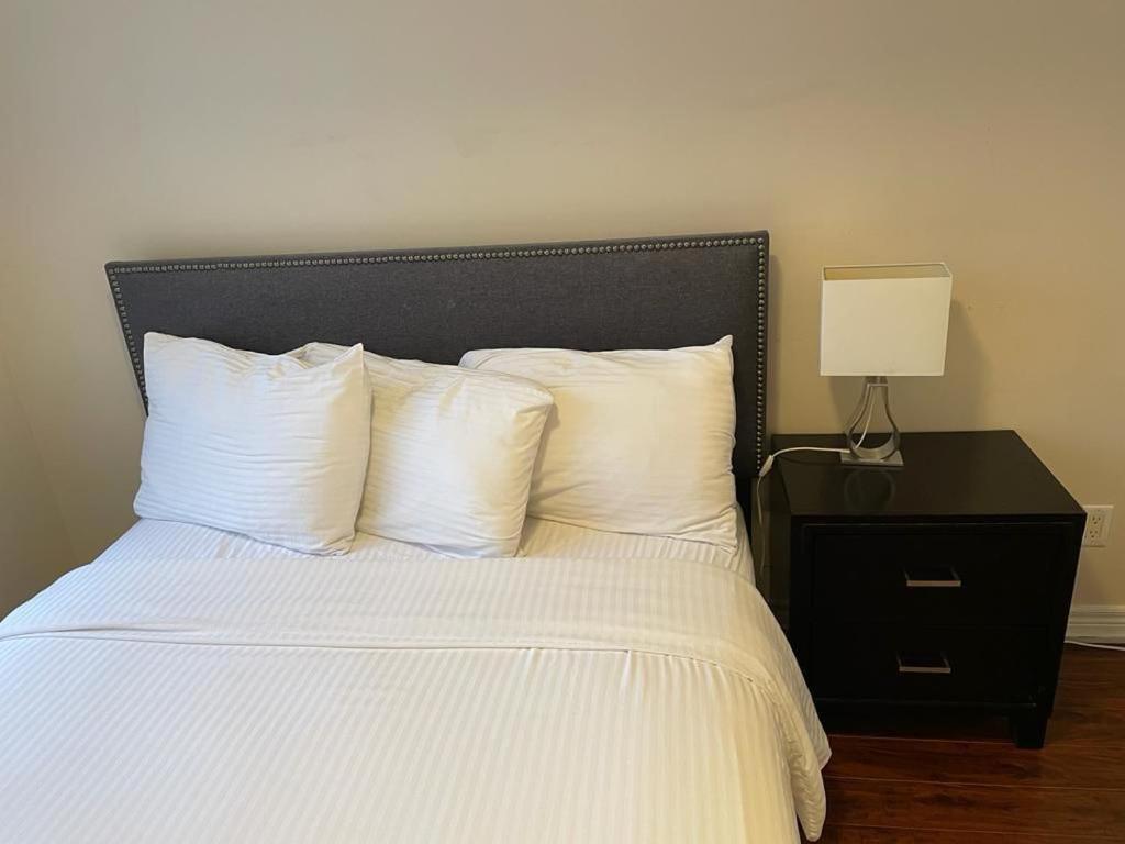 Platinum Suites Furnished Executive Suites Mississauga Eksteriør billede